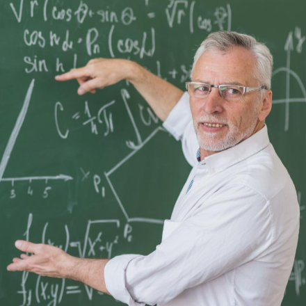 Matematika tanárt keresünk a debreceni Szent László Gimnáziumba