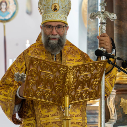 Hajdúdorogon püspöki Szent Liturgiával kezdődött a tanév